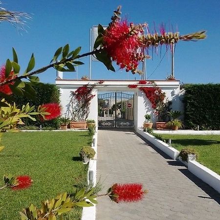 Hotel Lido Impero Massafra Exterior foto